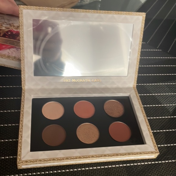 Pat McGrath Labs eye pallet - Picture 2 of 5